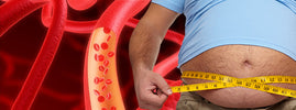 Man measuring his waist with a tape measure beside an artery with fatty deposits, insulin resistance and heart risk – SANUSq Health